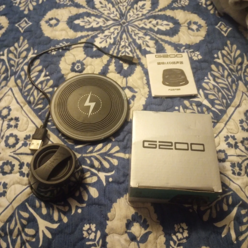 G200 Wireless Charger with Cable and Two Bluetooth Speakers Bundle